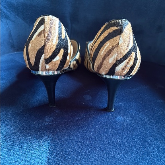 Franco Sarto Daisi Animal Print Pointed Toe Heels Leather & Fur - Picture 6 of 12